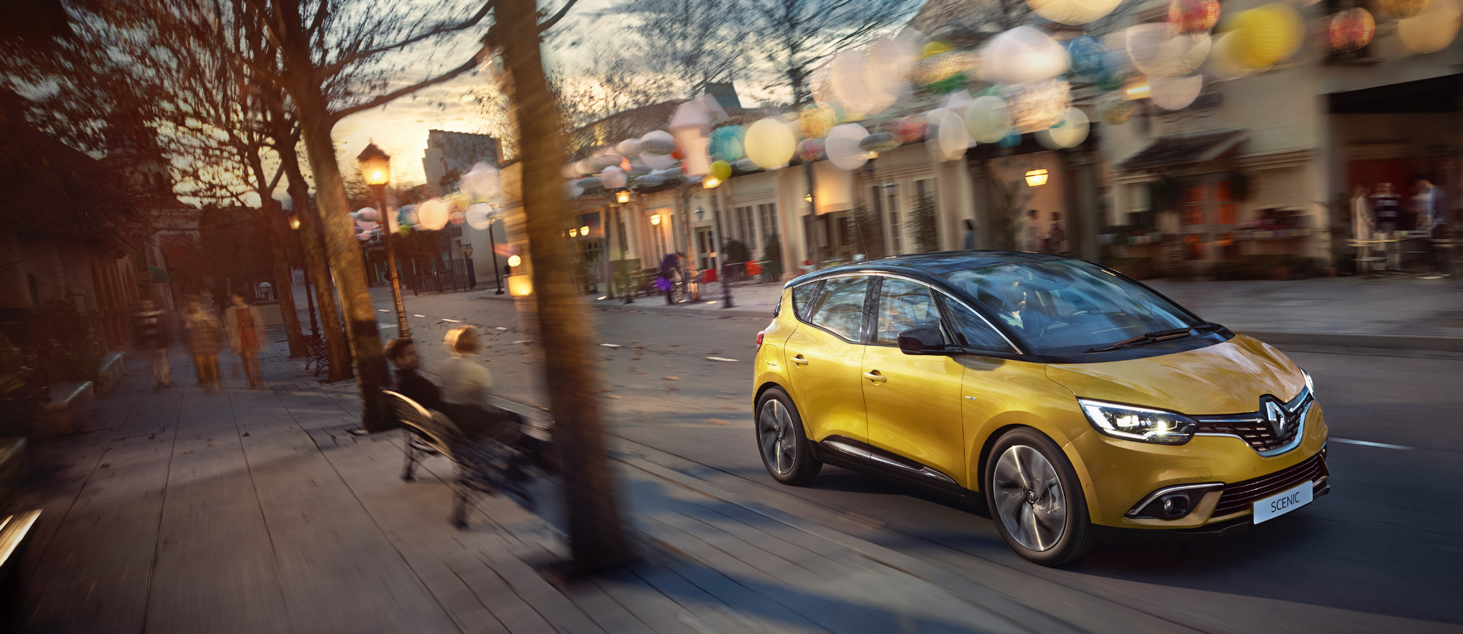 Renault-Scenic_DESKTOP.png